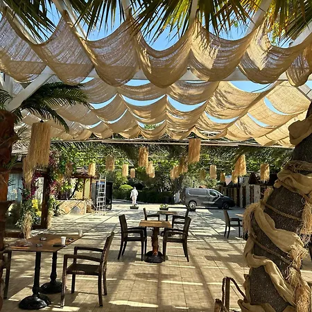 Rezort Kervan Tatil Koeyue *